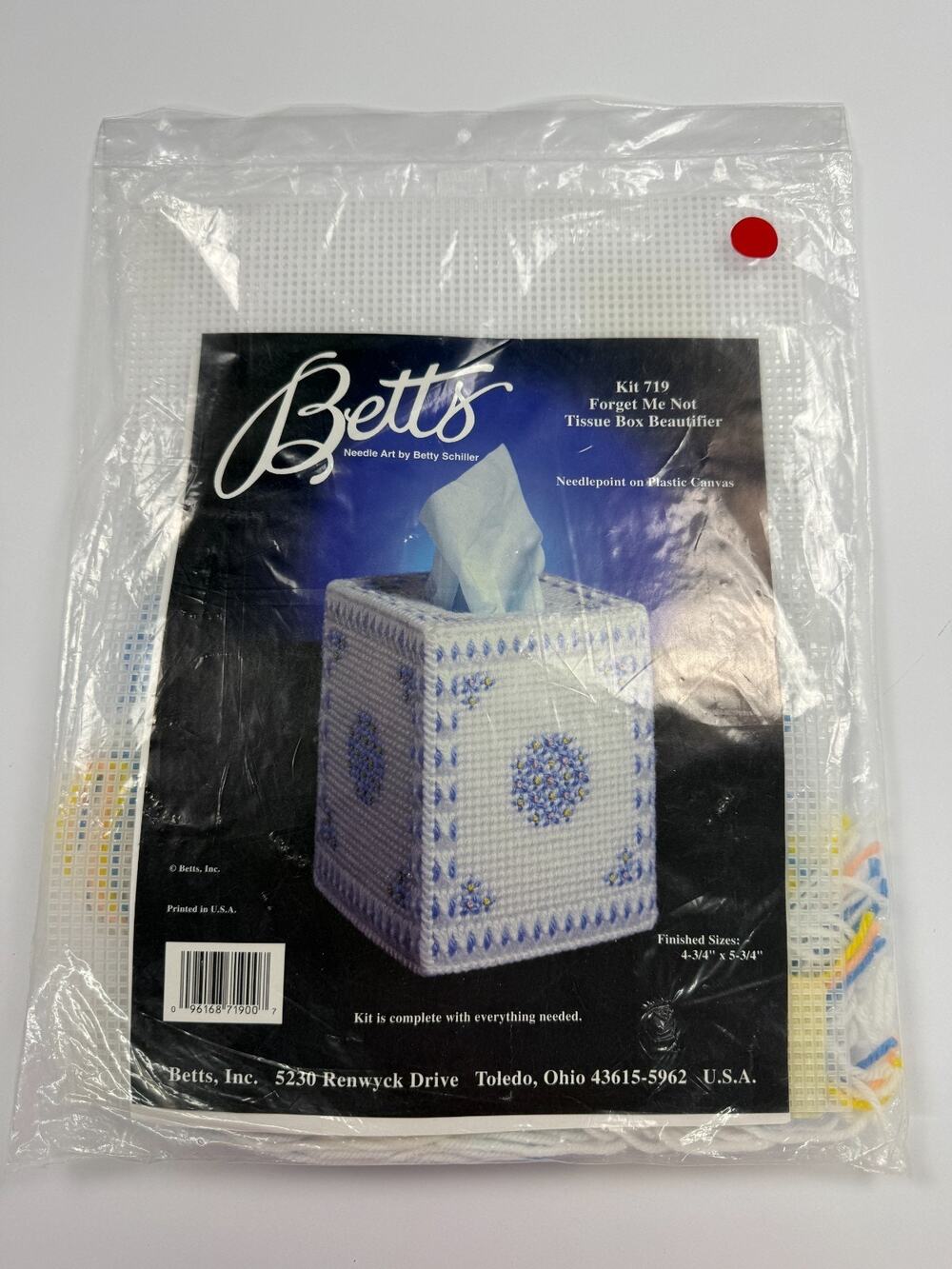 Vintage Betts Needle Art Plastic Canvas Tissue Box Kit Forget Me Not 719 NIP
